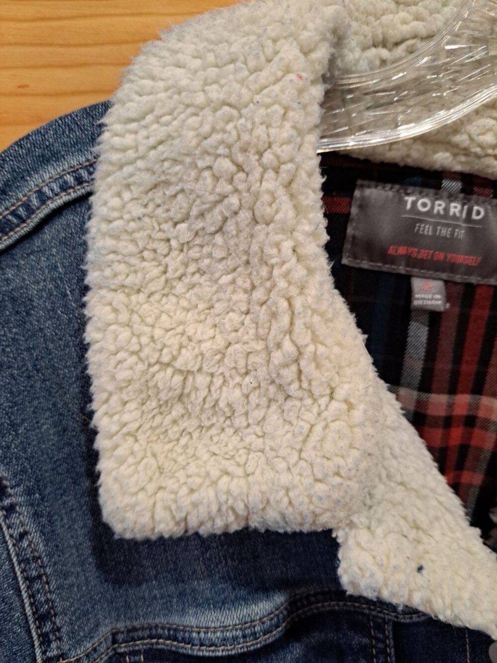 Torrid 2XL Denim Trucker Jacket With Faux Sherpa Collar Lined Winter Warm - Picture 3 of 11